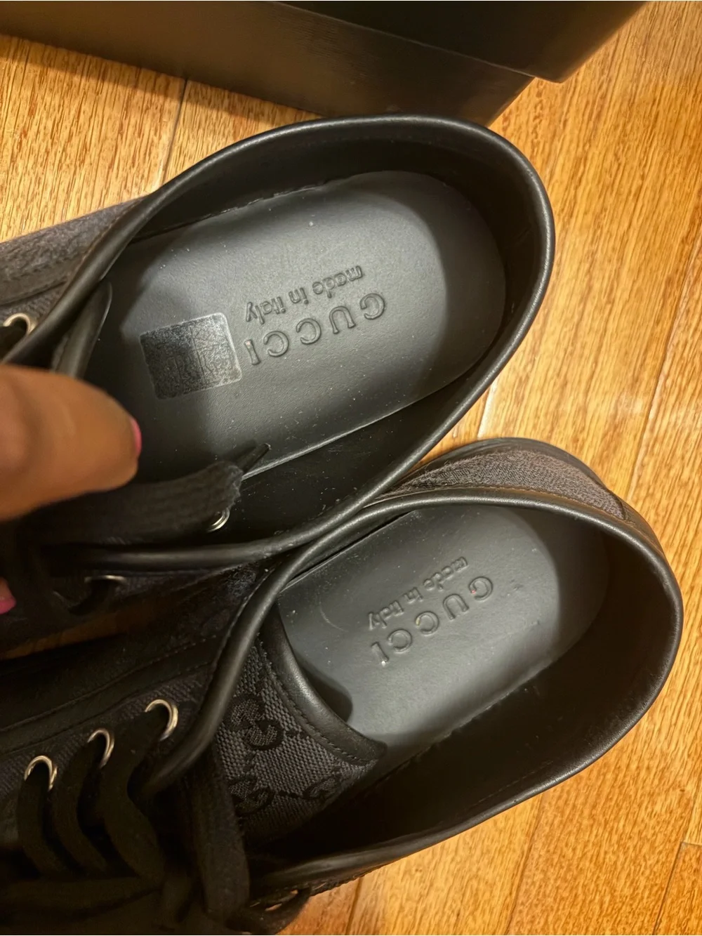 GUCCI SNEAKERS